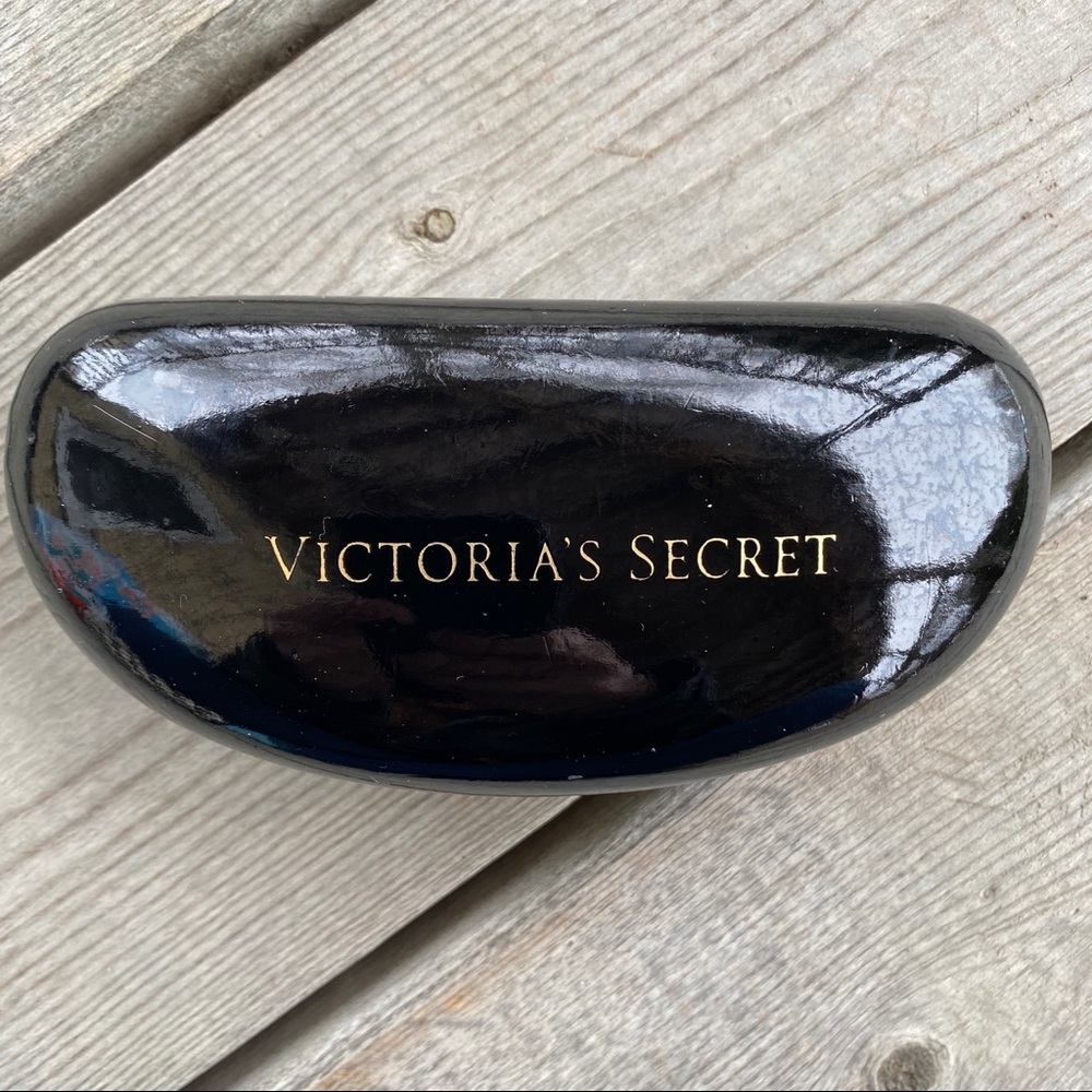 2/$30 || Victoria’s Secret Glasses Case